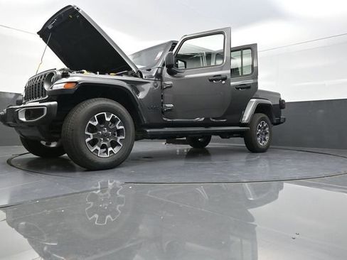 New 2025 Jeep Gladiator Sport w/ Premium Package AWD/4WD image 32