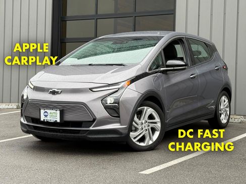 Used 2023 Chevrolet Bolt LT w/ Driver Confidence Package FWD image 1