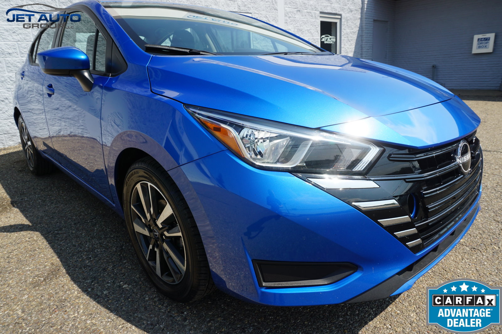 Used 2024 Nissan Versa SV FWD image 7