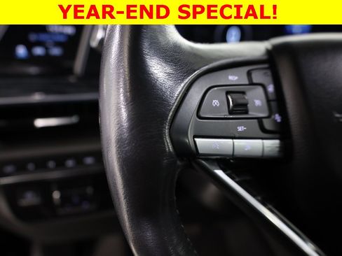 Used 2021 Cadillac Escalade ESV Sport w/ Driver Assist Tech Package image 11