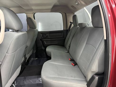 Used 2015 RAM 1500 Express AWD/4WD image 11