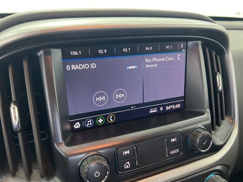 Used 2022 Chevrolet Colorado LT w/ LT Convenience Package image 12