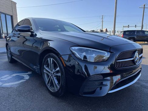 Used 2021 Mercedes-Benz E 350 4MATIC Sedan image 3