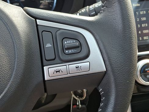 Used 2018 Subaru Forester 2.5i Limited AWD/4WD image 24