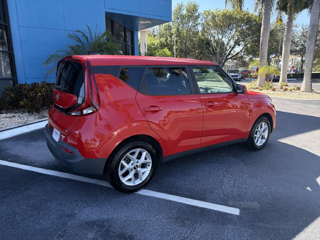Used 2020 Kia Soul S FWD image 8