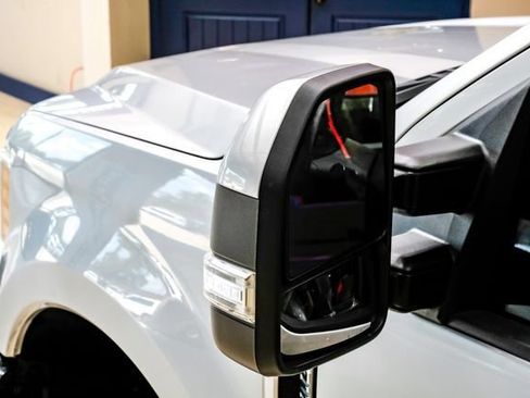 Used 2017 Ford F250 Lariat w/ Lariat Value Package AWD/4WD image 46