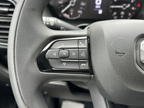 New 2025 RAM ProMaster 2500 w/ Crew Van Package FWD image 11