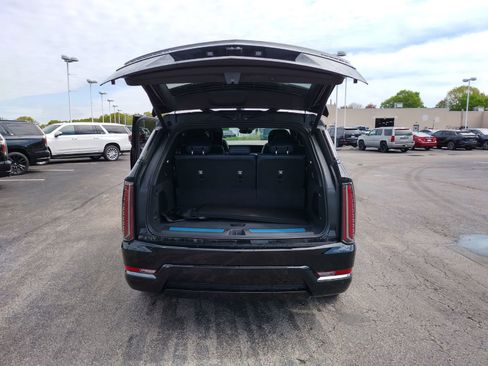 New 2025 Cadillac Escalade IQ Sport 2 image 25