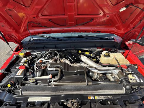 Used 2016 Ford F550 2WD Crew Cab Super Duty image 23