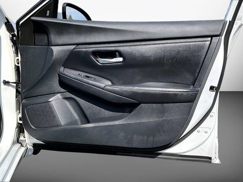 Used 2022 Nissan Sentra S FWD image 30