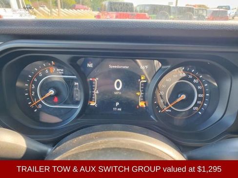 New 2025 Jeep Gladiator Sport image 16