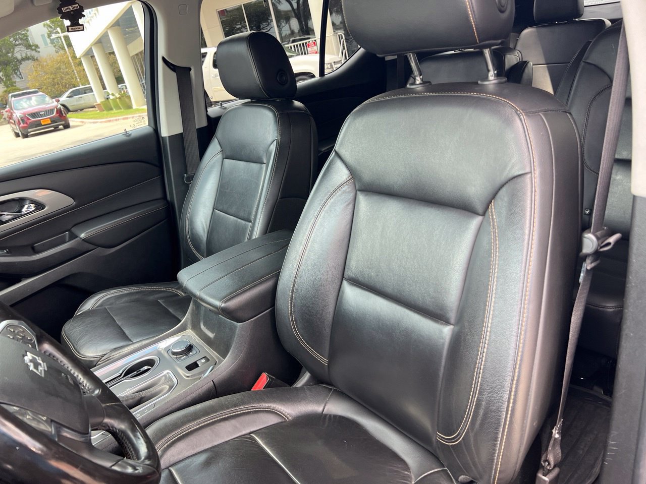 Used 2020 Chevrolet Traverse RS w/ LPO, Floor Liner Package FWD image 10