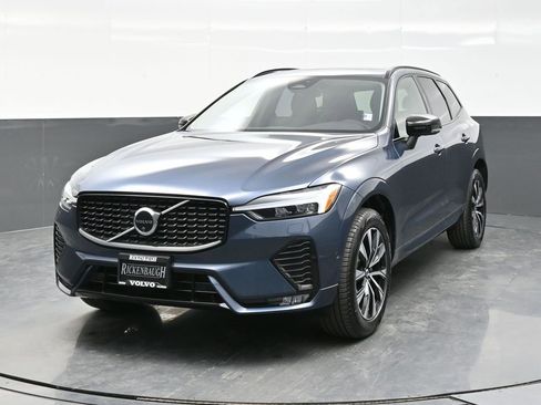 Used 2025 Volvo XC60 B5 Plus AWD/4WD image 2