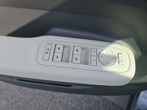 New 2026 Hyundai Santa Fe SE FWD image 29