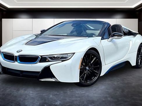 Used 2019 BMW i8 Roadster AWD/4WD image 3
