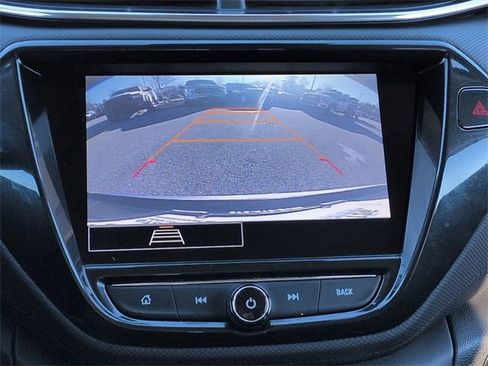 Used 2022 Chevrolet TrailBlazer LT w/ Convenience Package image 21