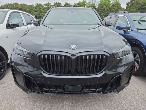 New 2026 BMW X5 xDrive40i w/ M Sport Package AWD/4WD image 11