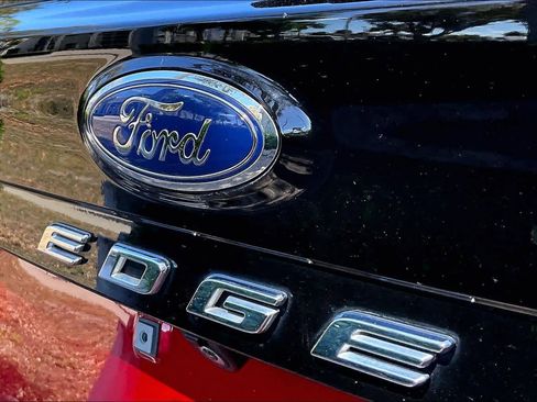 Used 2022 Ford Edge SEL w/ Sport Appearance Package AWD/4WD image 31