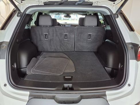Used 2022 Chevrolet Blazer LT FWD image 23