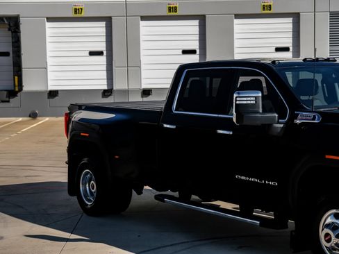 Used 2022 GMC Sierra 3500 Denali w/ Technology Package image 21