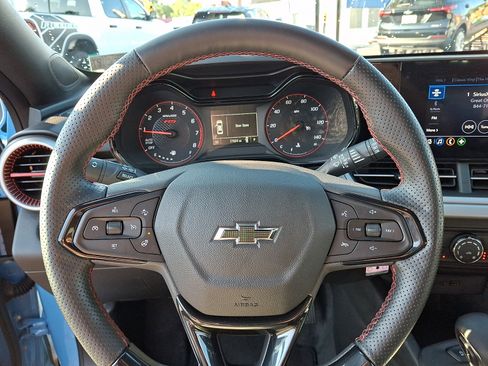Certified 2024 Chevrolet Trax RS w/ Driver Confidence Package FWD image 19