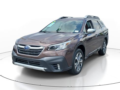 Certified 2022 Subaru Outback Touring XT AWD/4WD image 3