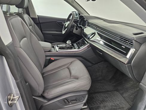 Used 2021 Audi Q8 Prestige AWD/4WD image 43