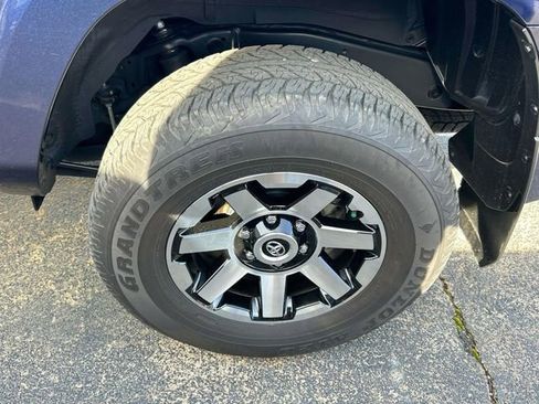 Used 2024 Toyota 4Runner TRD Off-Road Premium w/ Off Road Premium Plus Package image 13