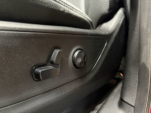 Used 2019 RAM 1500 Big Horn AWD/4WD image 14
