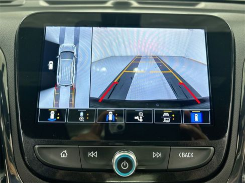 Used 2024 Chevrolet Equinox Premier image 15