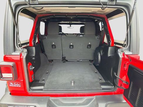 Used 2021 Jeep Wrangler Unlimited Rubicon image 13