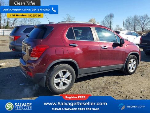 Used 2017 Chevrolet Trax LT w/ Driver Confidence Package image 4