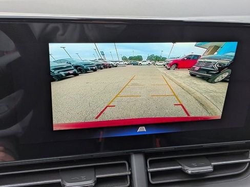 New 2026 Chevrolet Trax RS w/ Sunroof Package FWD image 34