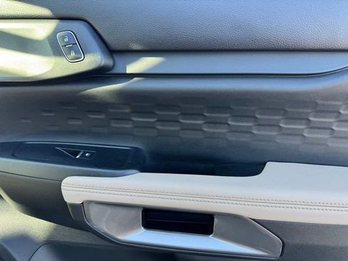 New 2025 Ford Ranger XLT w/ Equipment Group 301A High image 21