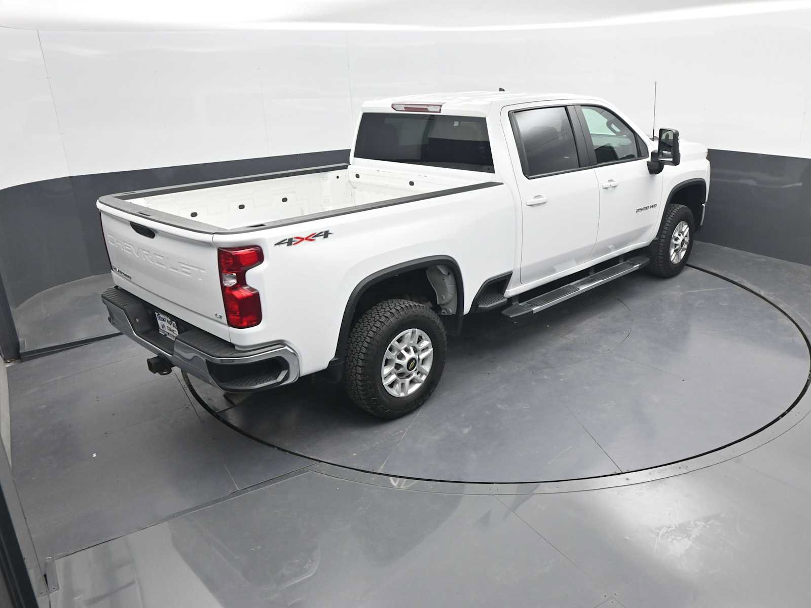 Used 2025 Chevrolet Silverado 2500 LT w/ Convenience Package AWD/4WD image 39