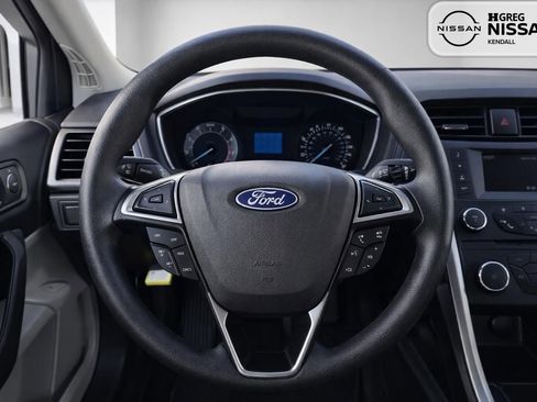 Used 2018 Ford Fusion S FWD image 8