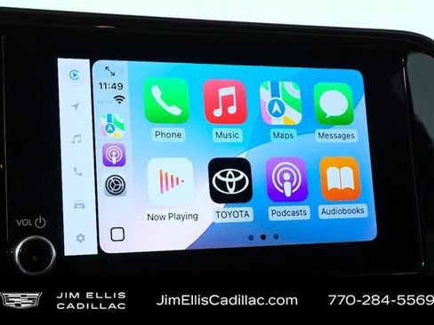 Used 2024 Toyota Highlander XLE image 16