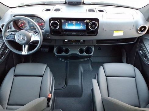 New 2026 Mercedes-Benz Sprinter 2500 image 4
