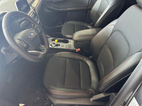 New 2025 Ford Escape ST-Line w/ Cold Weather Package image 15