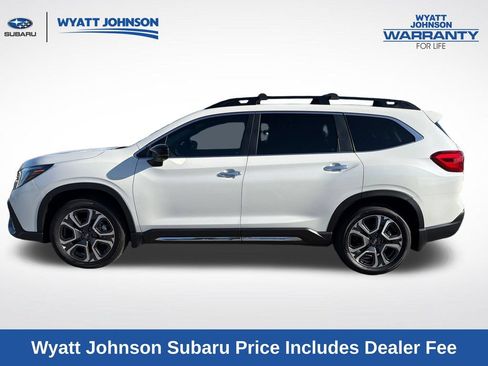 Used 2025 Subaru Ascent Touring AWD/4WD image 4