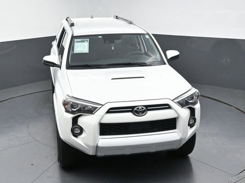 Used 2024 Toyota 4Runner TRD Off-Road image 45