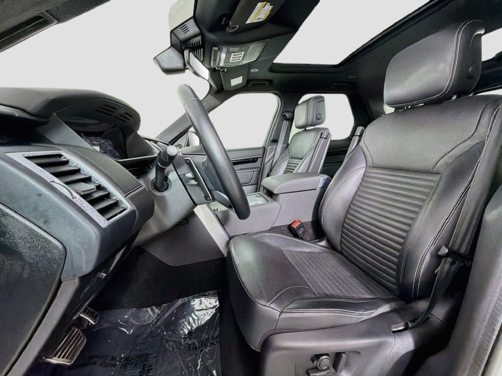 Certified 2023 Land Rover Discovery S R-Dynamic AWD/4WD image 22