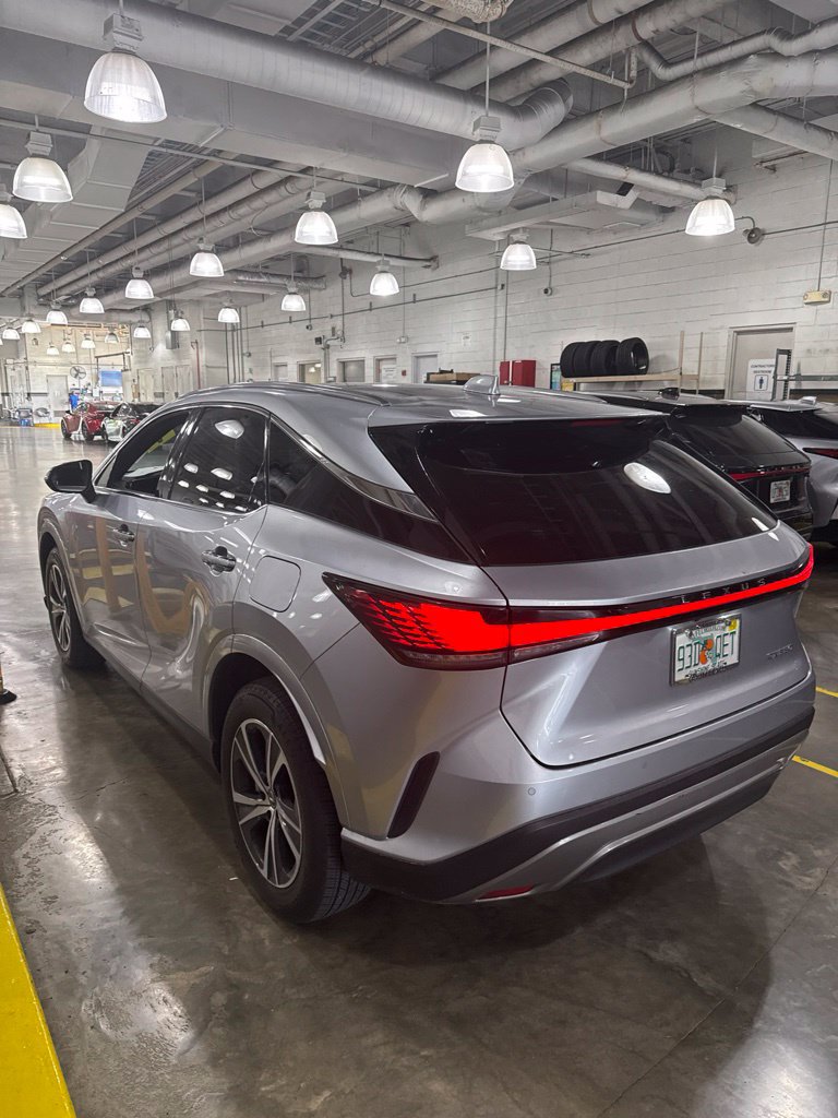 Used 2025 Lexus RX 350 Premium w/ Accessory Package (Z1) FWD image 5