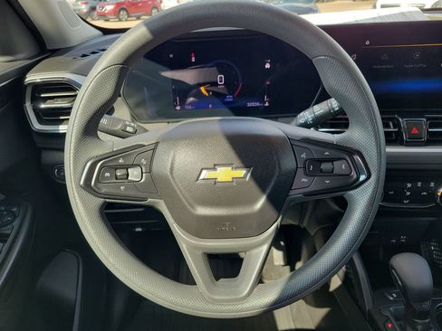 Used 2025 Chevrolet TrailBlazer LT w/ Driver Confidence Package FWD image 27