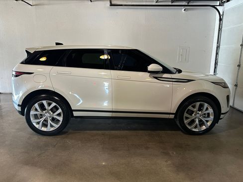 Used 2020 Land Rover Range Rover Evoque SE image 5
