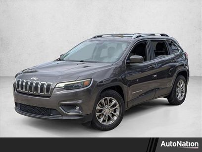 Used 2019 Jeep Cherokee Latitude Plus w/ Comfort/Convenience Group