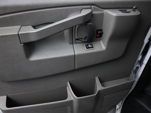 Used 2020 Chevrolet Express 2500 w/ Driver Convenience Package image 3