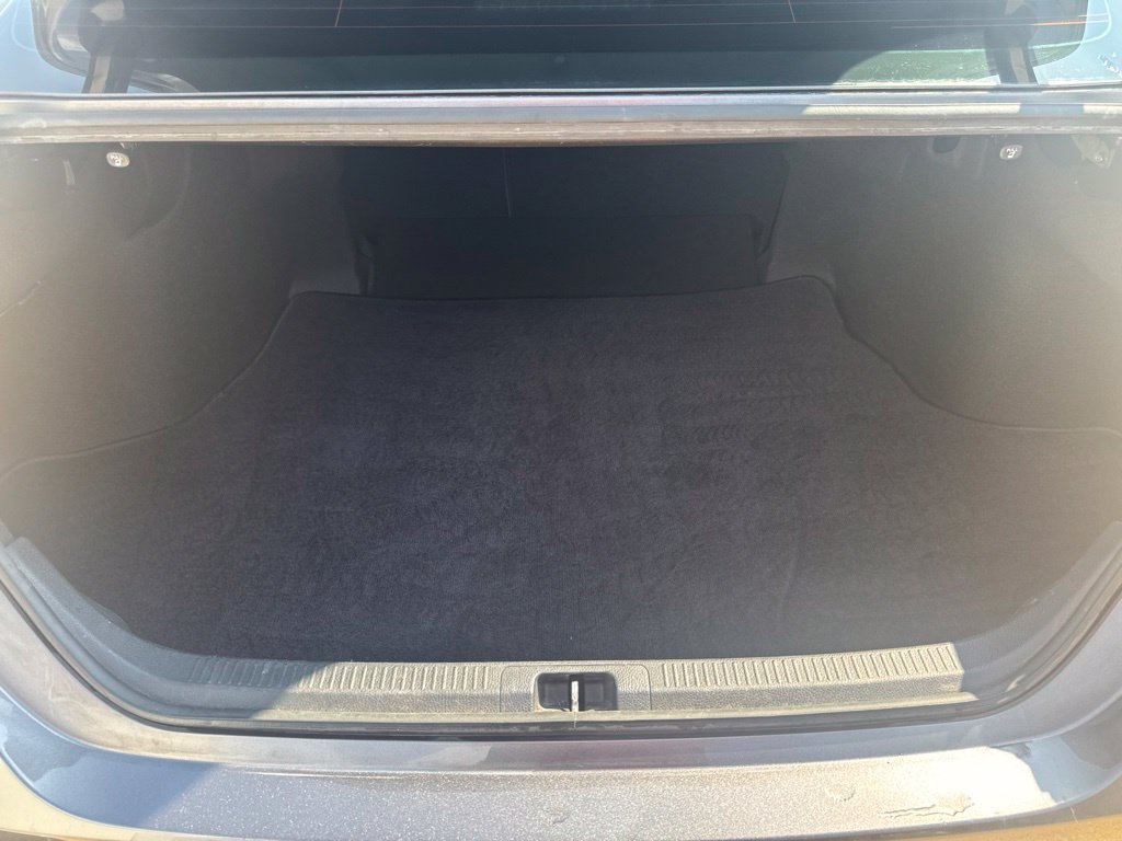 Used 2022 Toyota Camry LE FWD image 26