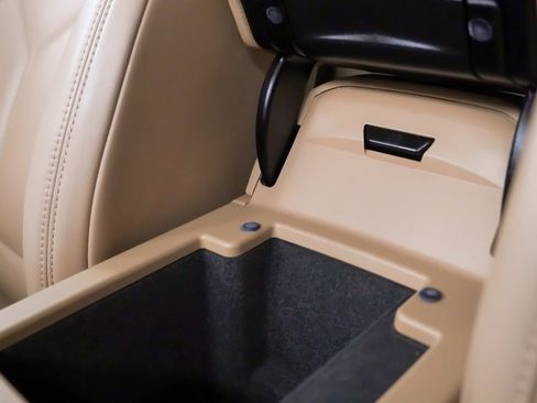 Used 2018 Porsche Macan Sport Edition image 35