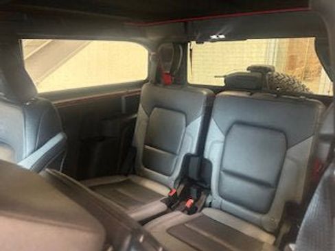 Used 2024 Ford Bronco Black Diamond w/ Sasquatch Package image 7